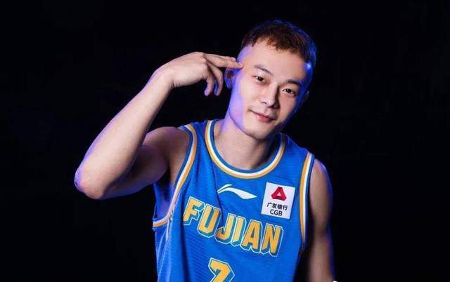 在黑暗中呻吟